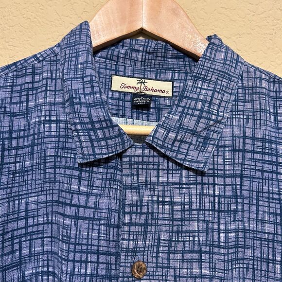 Tommy Bahama Button Down Shirt Mens L Pineapple Cocktail Silk Resort Aloha Camp - Picture 4 of 8